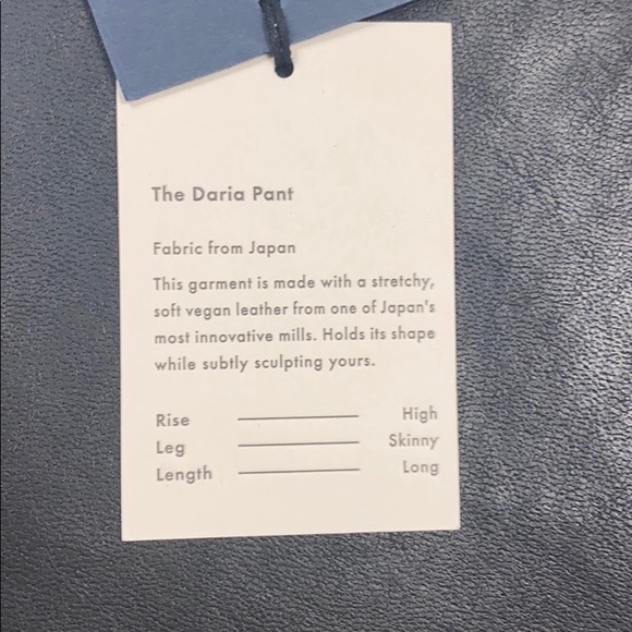 Aritzia Wilfred free vegan leather leggings - Picture 5 of 6